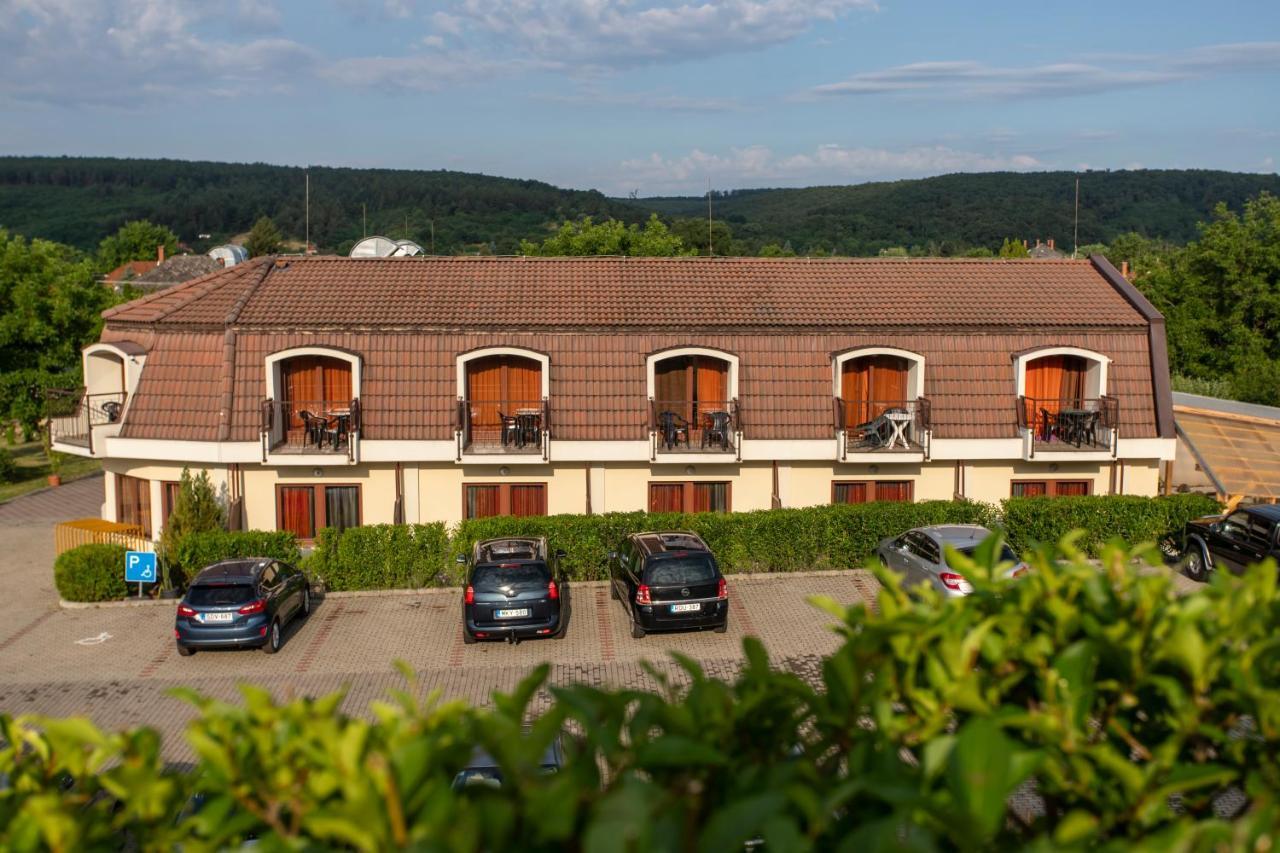 Margareta Apartman Es Ueduelohaz Bogács Exteriér fotografie